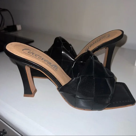 L’intervalle Black Leather Heels (size 37) - Picture 2 of 3